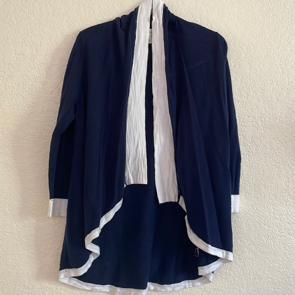womens hatley navy blue and white cardigan